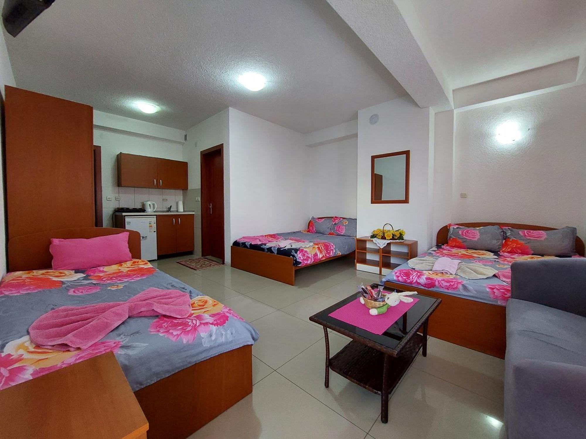 Villa & Apartments Antigona Ohrid Exterior photo
