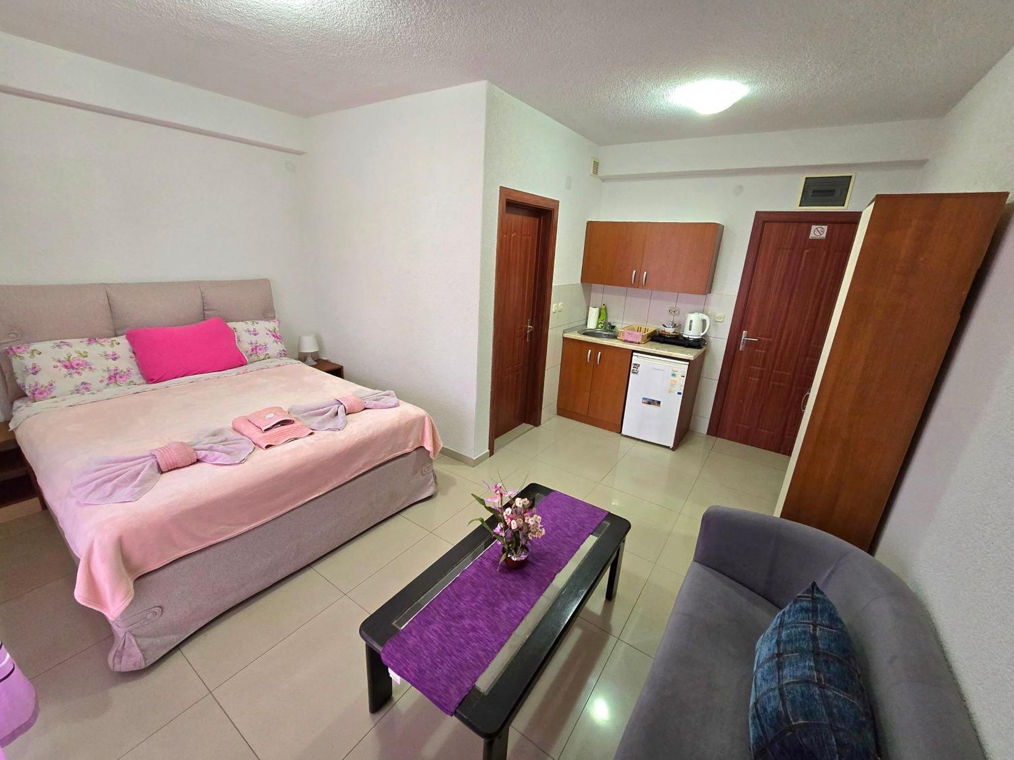 Villa & Apartments Antigona Ohrid Exterior photo